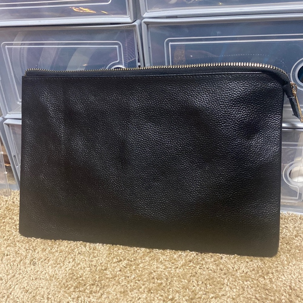 Large Clutch